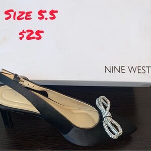 Easy Spirit Black Heels Sleek Design
